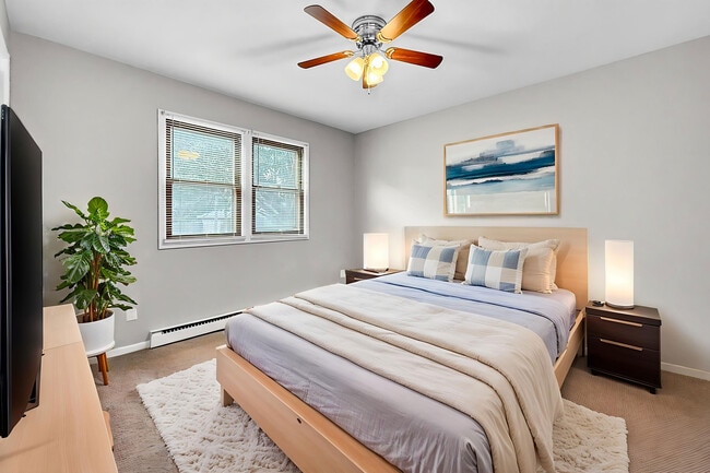 Trilein Village Apartments in Ankeny, IA - Building Photo - Building Photo