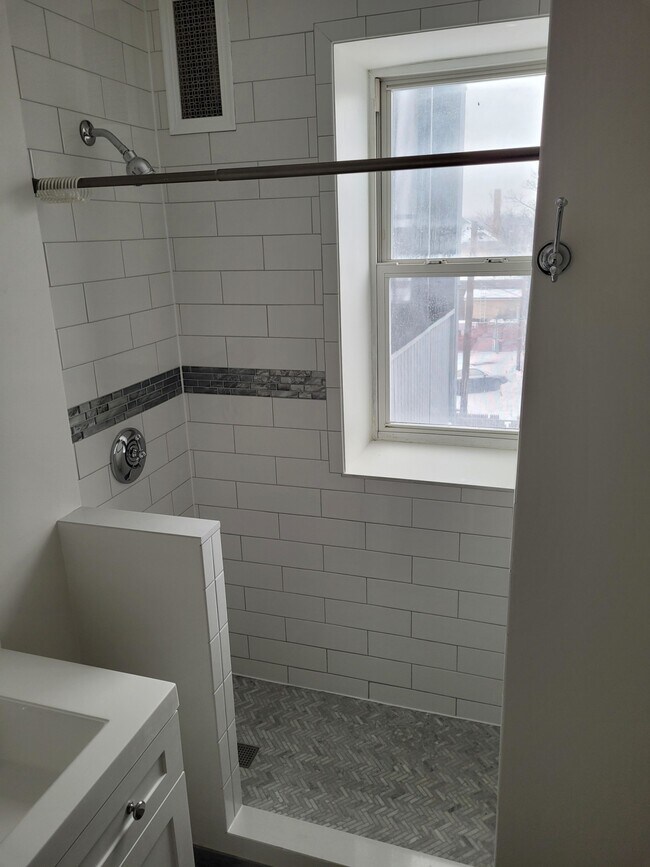 4 Farrington Ave, Unit 4 in Boston, MA - Building Photo - Building Photo