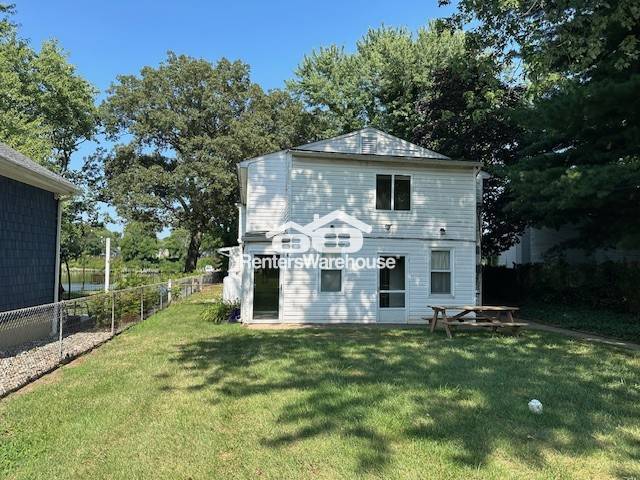 460 Carvel Beach Rd in Riviera Beach, MD - Foto de edificio