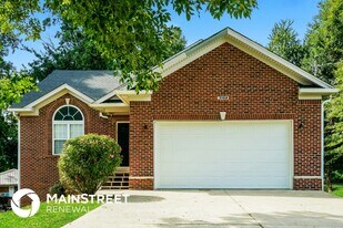 3102 Lemmah Dr in Louisville, KY - Building Photo