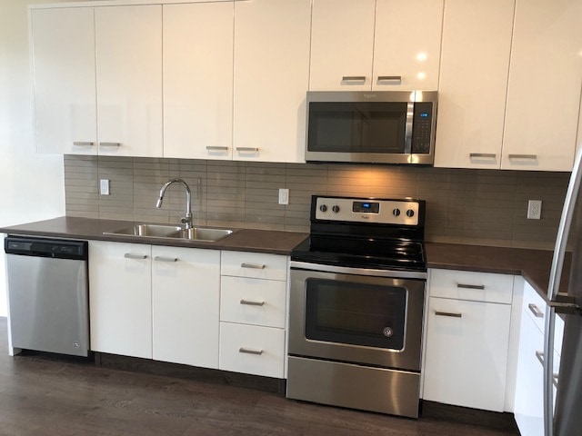 property at 45513-45513 Market Way