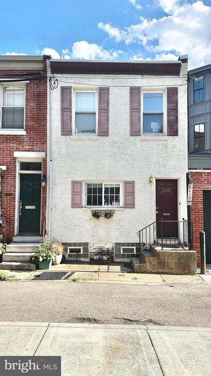 2320 Manning St in Philadelphia, PA - Building Photo - Building Photo