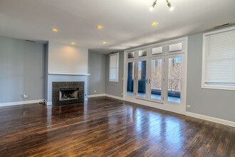 217 E 31st St in Chicago, IL - Building Photo - Building Photo