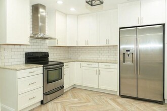 1105 Rhonda Dr in Niceville, FL - Foto de edificio - Building Photo