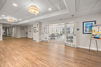 Highlandtown Plaza Co-op Apartments 62+ in Baltimore, MD - Foto de edificio - Building Photo