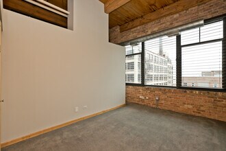 625 W Jackson Blvd, Unit # 0808 in Chicago, IL - Building Photo - Building Photo