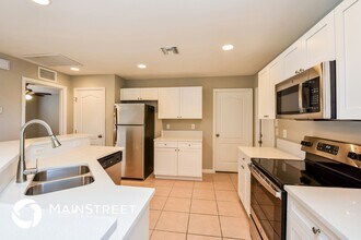 1629 NW 5th Pl in Cape Coral, FL - Building Photo - Building Photo