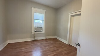 1672 W 2nd St in Jacksonville, FL - Building Photo