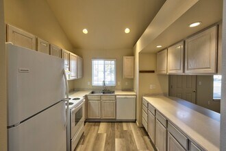 1442 NE Covington Ln in Bend, OR - Building Photo - Building Photo