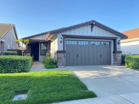 7820 Barnsley Way in Elk Grove, CA - Building Photo