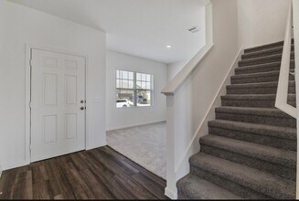 27235 Blue Pool Dr in Katy, TX - Building Photo - Building Photo