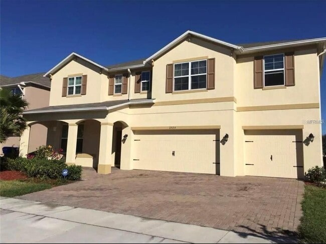 property at 2725 Monticello Way