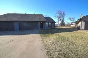 1514 E 73rd Pl in Tulsa, OK - Building Photo