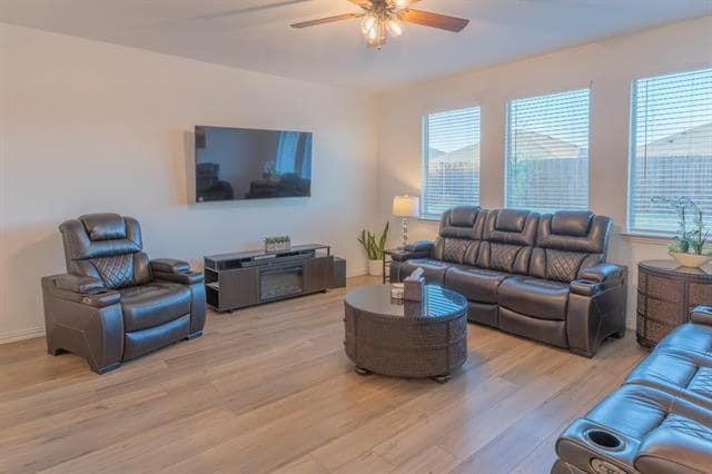 2106 Fimbry dr in Royse City, TX - Building Photo - Building Photo