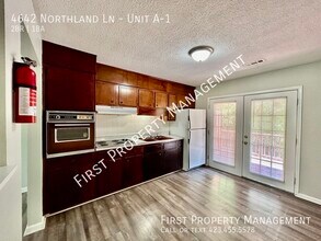 4642 Northland Ln-Unit -Unit A-1 in Chattanooga, TN - Foto de edificio - Building Photo