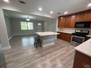 2855 Bayview Way in Pensacola, FL - Building Photo - Building Photo