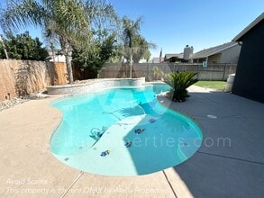 912 Apple Ave in Lemoore, CA - Building Photo - Building Photo