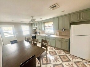 48 Gates Ave in Waterbury, CT - Building Photo - Building Photo