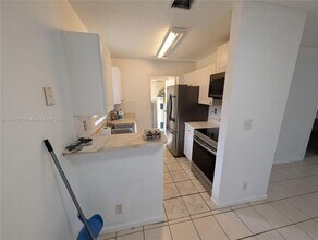 720 NW 15th Terrace in Fort Lauderdale, FL - Foto de edificio - Building Photo