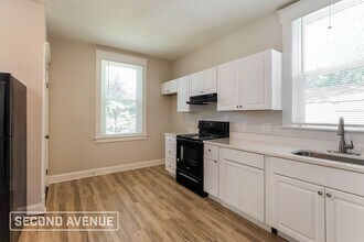7818 Elizabeth St in Cincinnati, OH - Building Photo - Building Photo