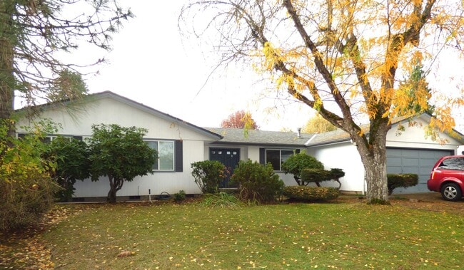 property at 4655 Reimann St NE