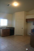 3058 S Brand Lee Way in Yuma, AZ - Building Photo - Building Photo