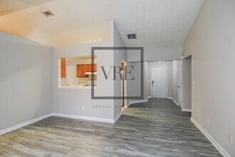10858 Morning Dove Dr in Hampton, GA - Building Photo - Building Photo