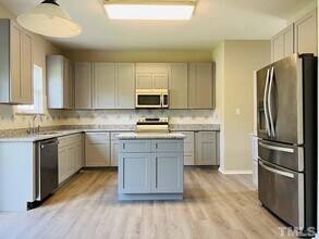 402 Treybrooke Dr in Morrisville, NC - Building Photo - Building Photo