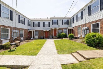 3516 E Richmond Rd in Richmond, VA - Foto de edificio - Building Photo