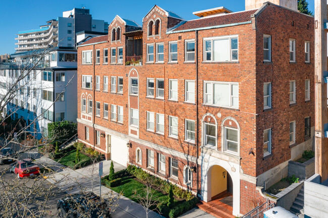 Ella Robert in Seattle, WA - Foto de edificio - Building Photo