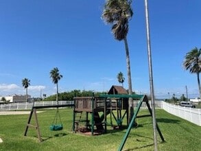 200 Padre Blvd in South Padre Island, TX - Building Photo - Building Photo