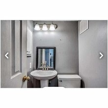 682 S Weatherred Dr in Richardson, TX - Building Photo - Building Photo
