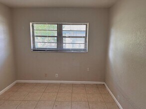 50 NW 8th Ave in Dania Beach, FL - Building Photo - Building Photo