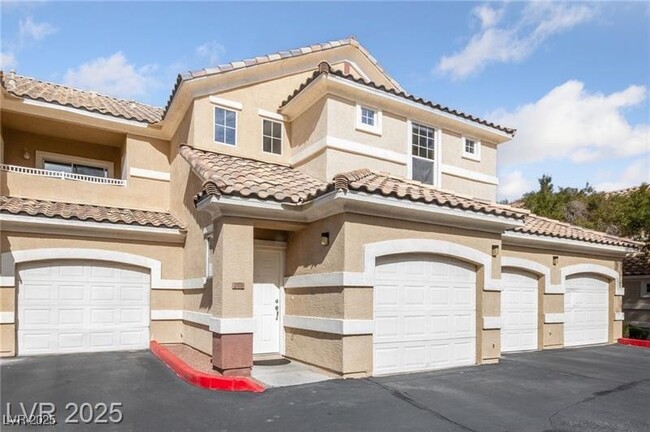 property at 5855 Valley Dr