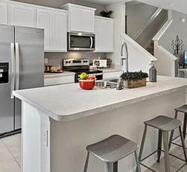 8343 Asteroid St in Jacksonville, FL - Building Photo - Building Photo