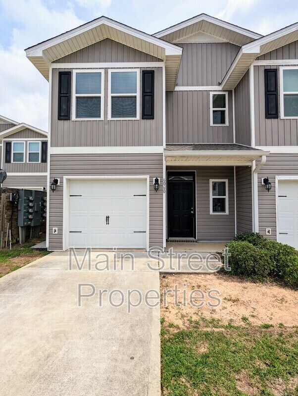 property at 6060 Royal Port Ct