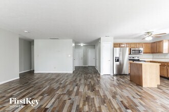 8659 Eagles Nest Dr in Avon, IN - Building Photo - Building Photo