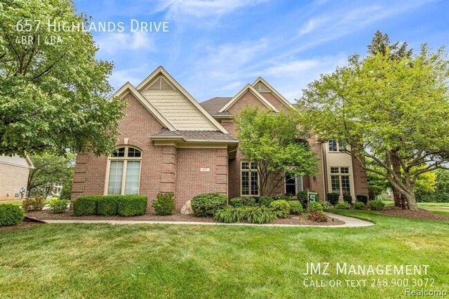 657 Highlands Dr