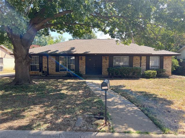 2016 Fordham Ln in Denton, TX - Building Photo