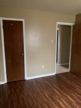 4465 Sumners Wells Rd in Memphis, TN - Foto de edificio - Building Photo
