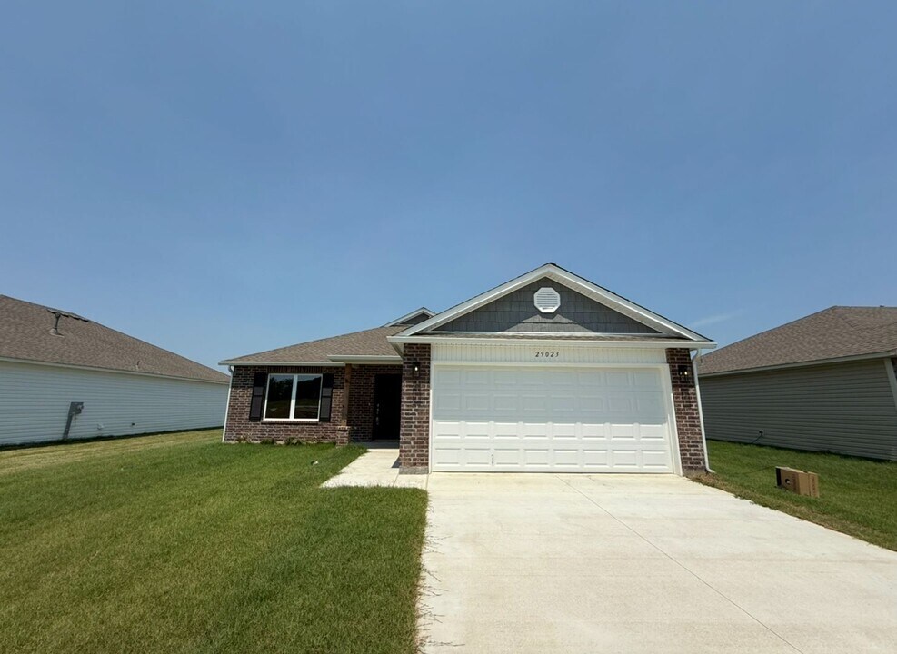 29023 E 79th Pl S in Broken Arrow, OK - Building Photo