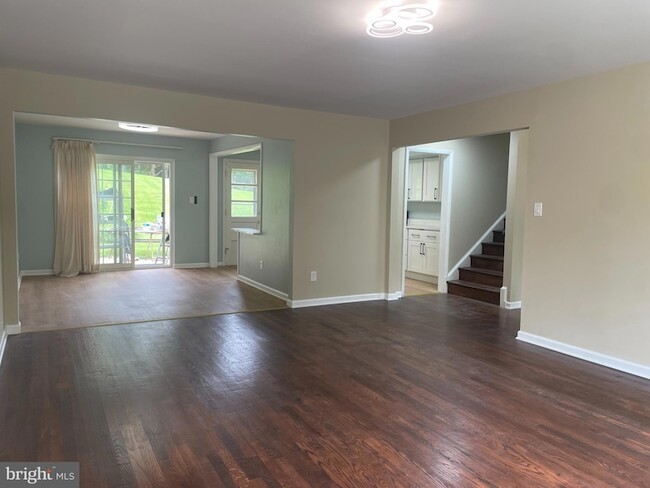 property at 13409 Doncaster Ln