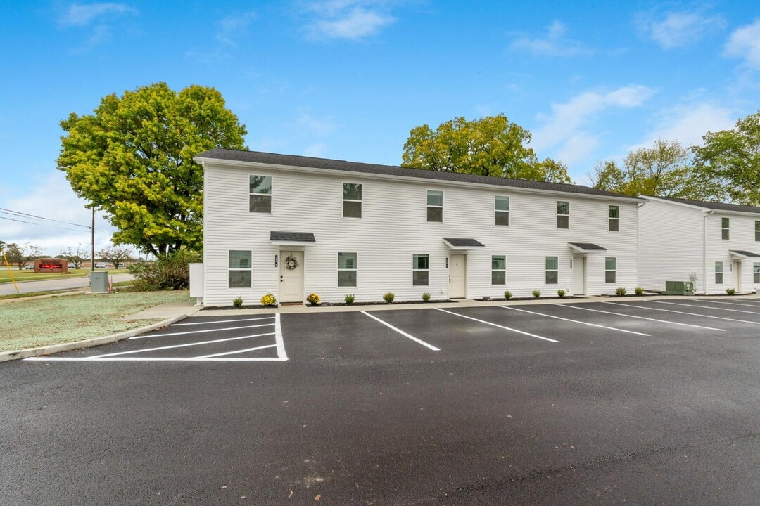 382 N Franklin St in Richwood, OH - Building Photo