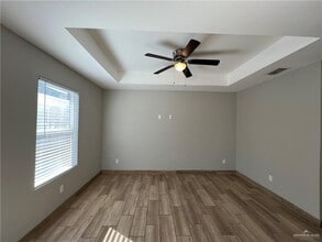 825 N Mississippi St in Alton, TX - Building Photo - Building Photo