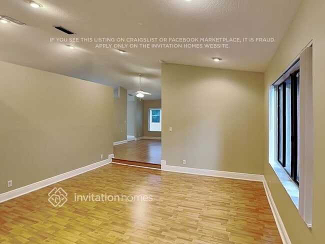 5529 NW 62nd Ave in Coral Springs, FL - Foto de edificio - Building Photo