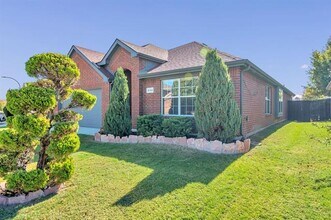 5744 Moon Flower Ct in Fort Worth, TX - Building Photo - Building Photo