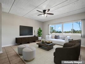 830 E Park Ave in Tallahassee, FL - Building Photo