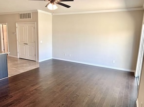 Kilimanjaro Townhomes in Rogers, AR - Building Photo - Building Photo