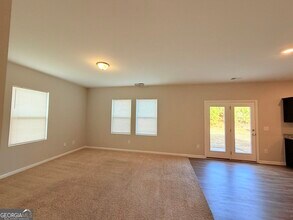 301 Pescara Ct in Cartersville, GA - Building Photo - Building Photo