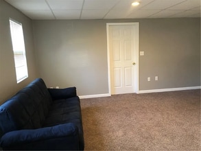 1209 Greensburg Pike, Unit Apt A in West Newton, PA - Foto de edificio - Building Photo